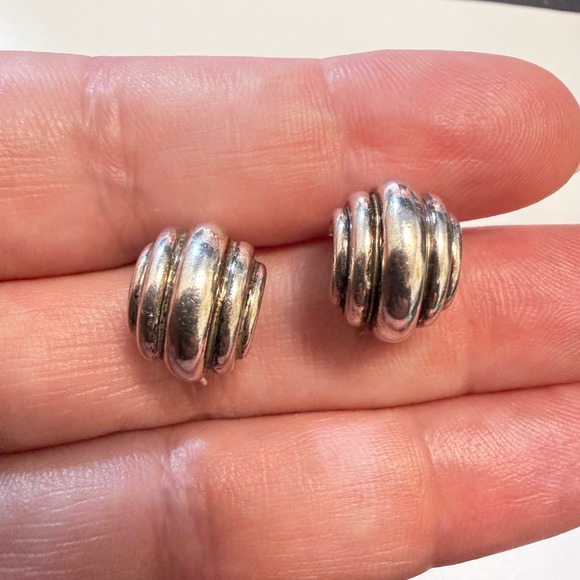 Jewelry - Vintage Hopi Sterling Silver Earrings Saufkie 925 Ribbed Hoop Native American